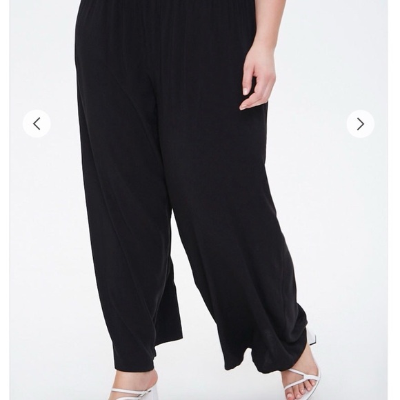 Black Women's Wide-Leg Pants - Picture 3 of 11